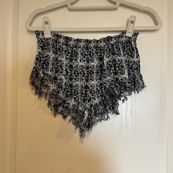 Volcom patterned blue, white and black fringe shorts​​​ - Picture 1 of 5